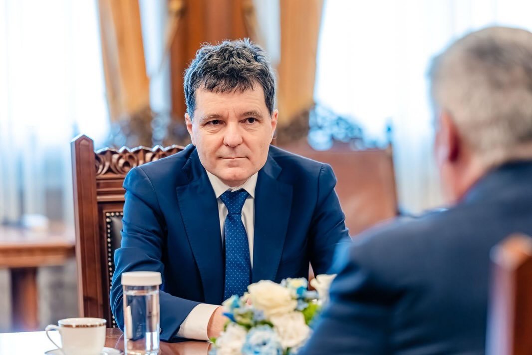 Nicușor Dan a refuzat să îl numească pe Gill-Julien Grigore-Iacobici în funcția de procuror-șef adjunct al DIICOT / Foto: Facebook Nicușor Dan