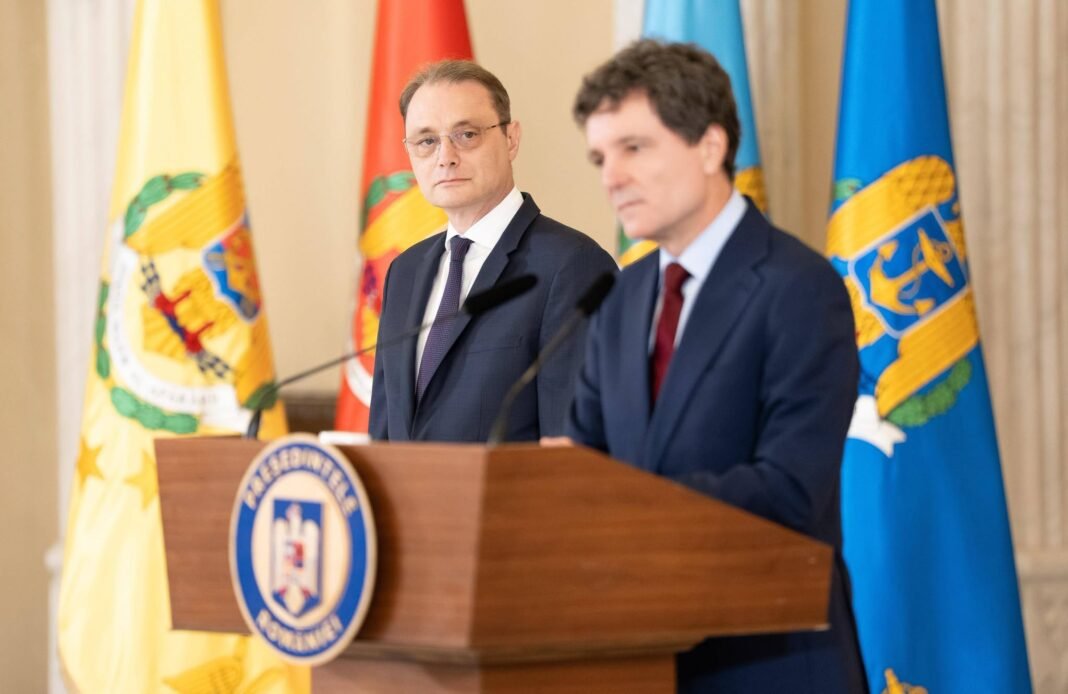 PNL votează pentru guvernul Luca Niculescu și intră în opoziție / Foto: Facebook